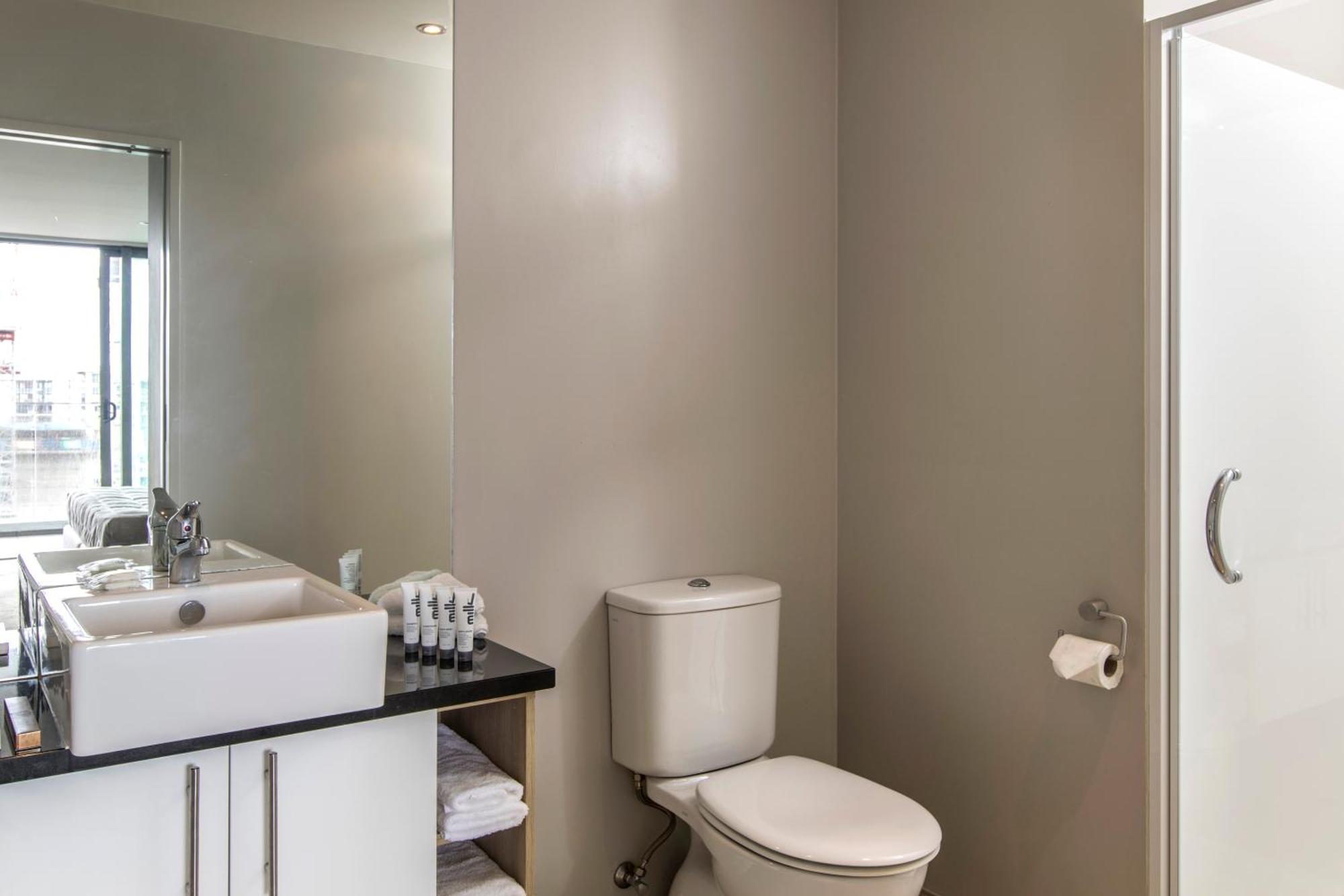 Studio Apartment,1213411933:JPEG